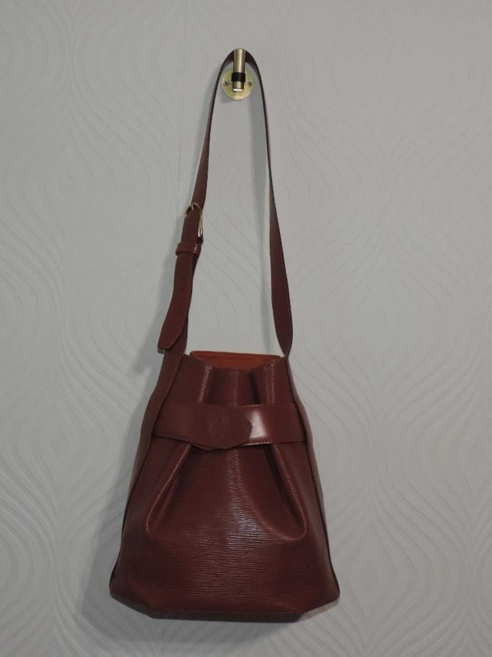 Louis Vuitton SAC D'EPAULE PM Lightweight Epi Leather Kenyan Fawn Brown - Picture 2 of 16